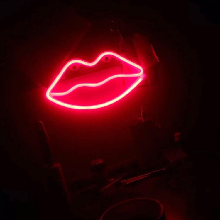 Kiss & Lips Neon Sign